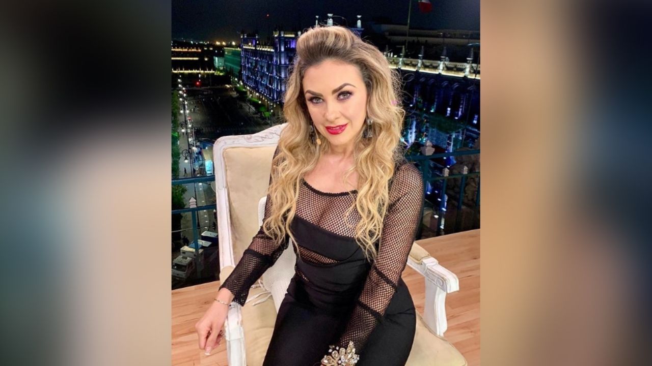 ¡A lo Bárbara de Regil! Aracely Arámbula presume su trabajado abdomen