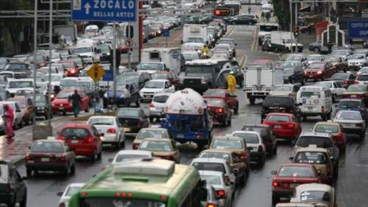 Hoy No Circula para este lunes 4 de mayo en la CDMX ¡Evita la multa!