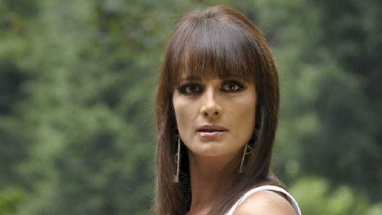 Televisa la dejó sin nada, se volvió Uber para sobrevivir y ahora ¡regresa a las novelas!