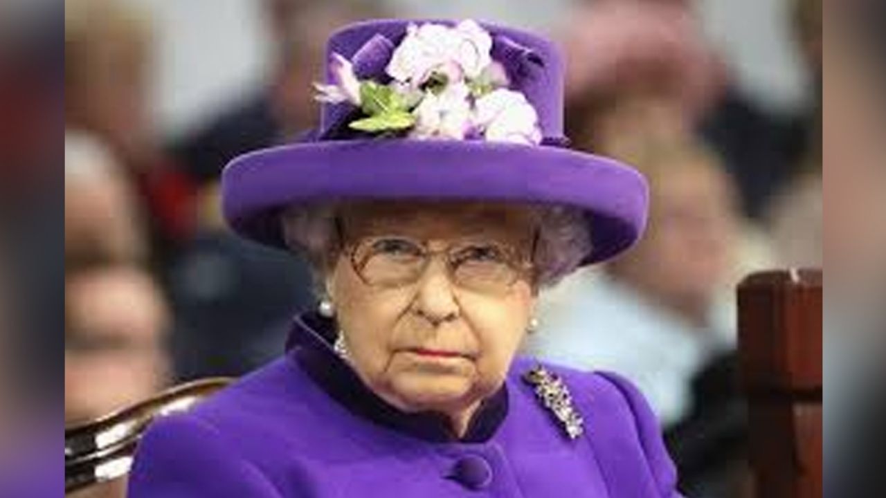 Infidelidades y sabotajes: Exempleados de Isabel II revelarían oscuros secretos de la Corona