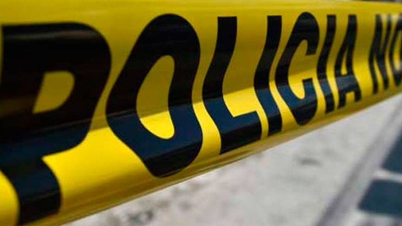 VIDEO: Conductores sufren brutal choque, embisten a un ciclista y muere al instante