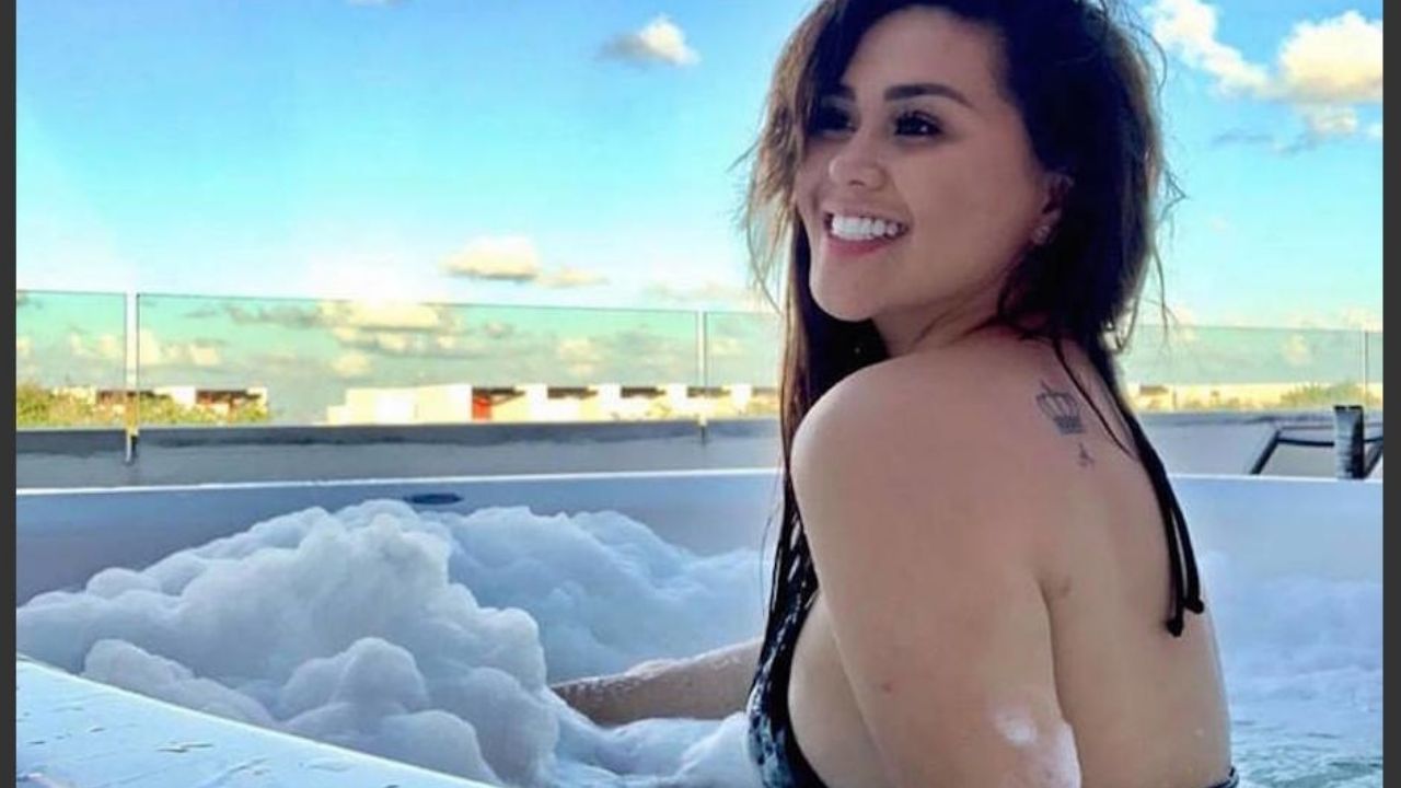 ¿Y el bikini? ‘Gomita’ eleva la temperatura con ‘calientes’ fotos en la playa