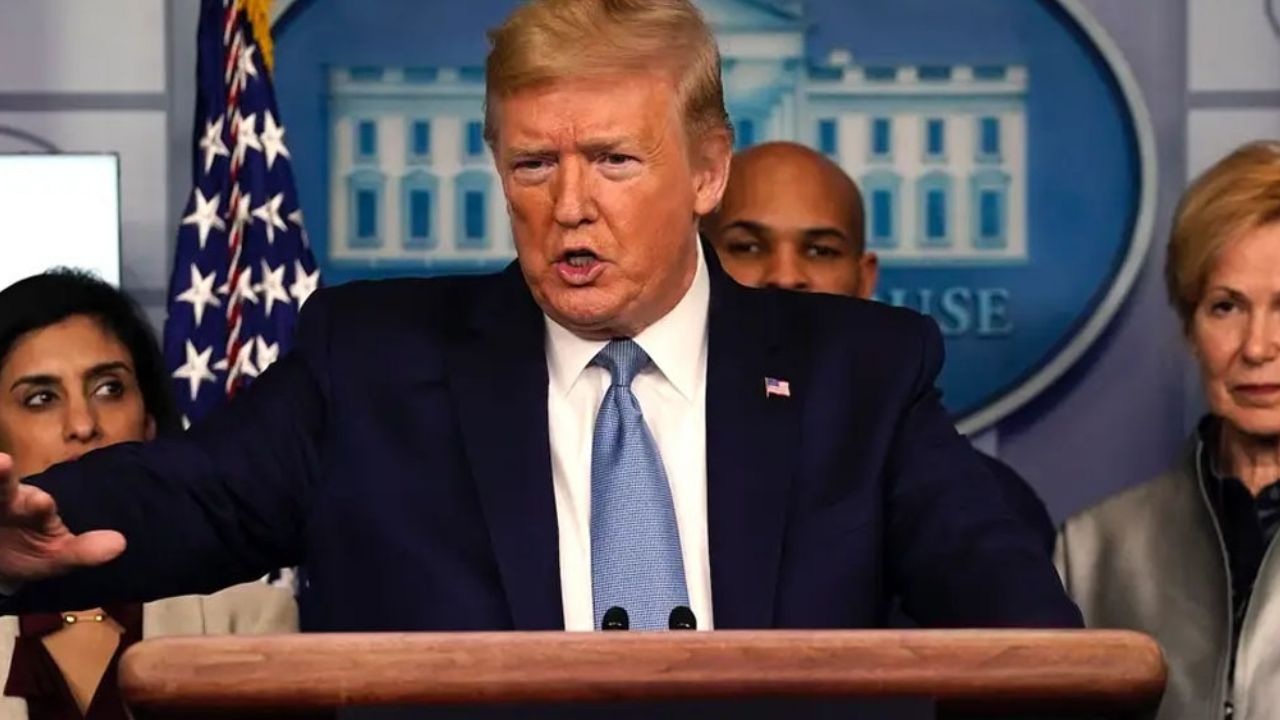 Donald Trump prevé una pérdida de hasta 100 mil personas por Covid-19