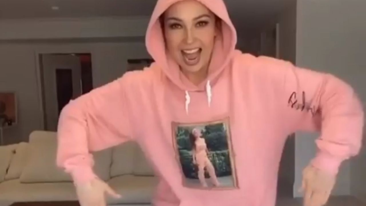 Thalía es ‘devorada’ en Instagram por ridícula y perturbador baile: “Que miedo, ya siéntese señora”