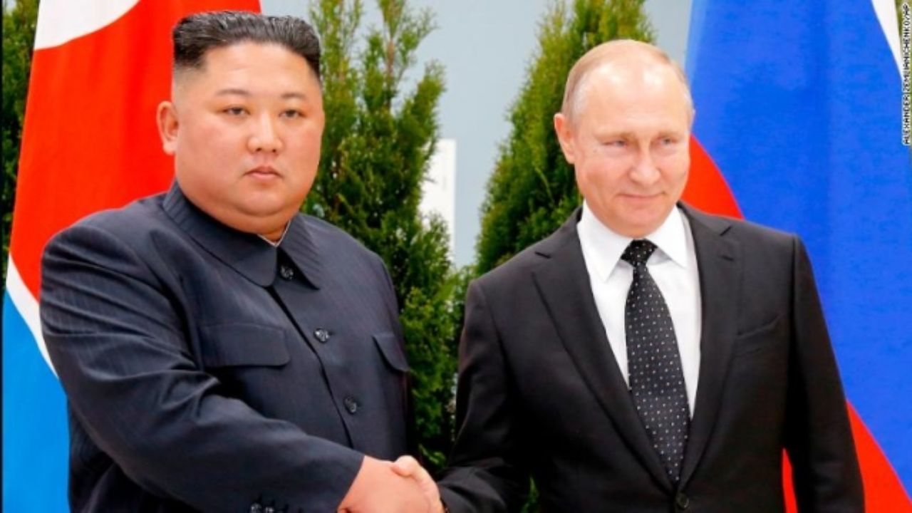 Kim Jong-un es honrado por Putin con medalla por la Segunda Guerra Mundial