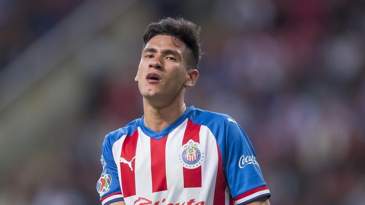 “Es realmente complicado cargar con la responsabilidad de las Chivas”: Uriel Antuna