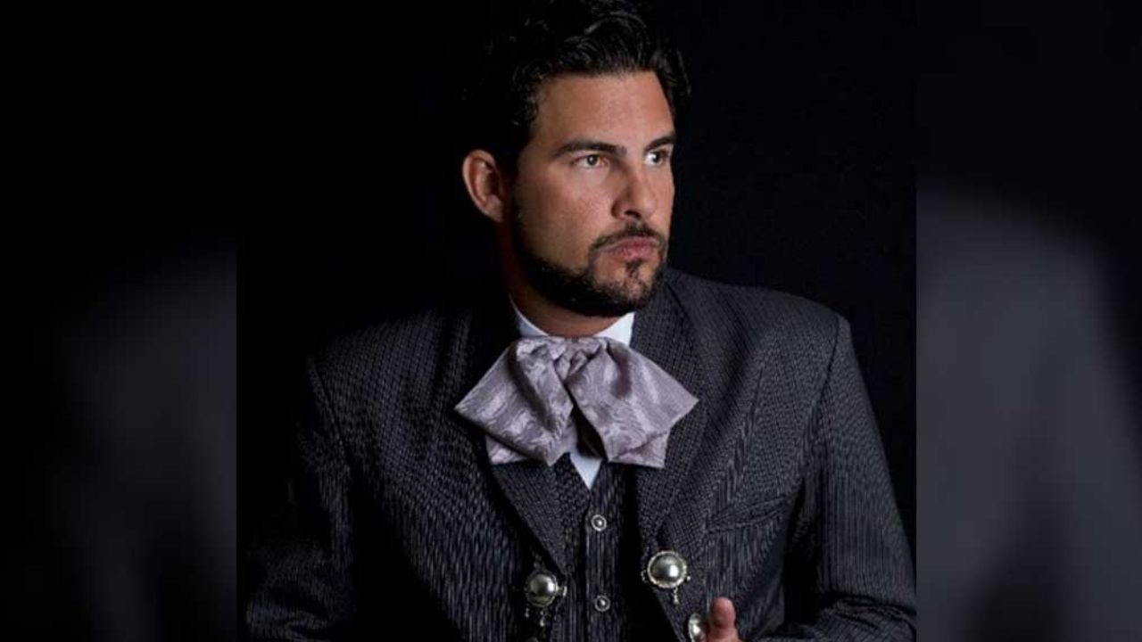 Tras demandarla, ex de Paulina Rubio presume romance y manda mensaje: “Sigan ladrando”