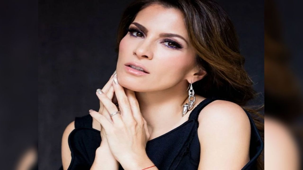 Alessandra Rosaldo presume ser una ‘candente’ señora elegante