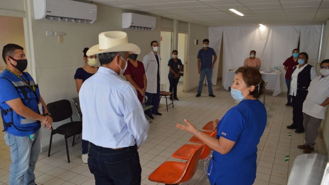 Alcalde de Huatabampo supervisa centro de atención a pacientes con Covid-19