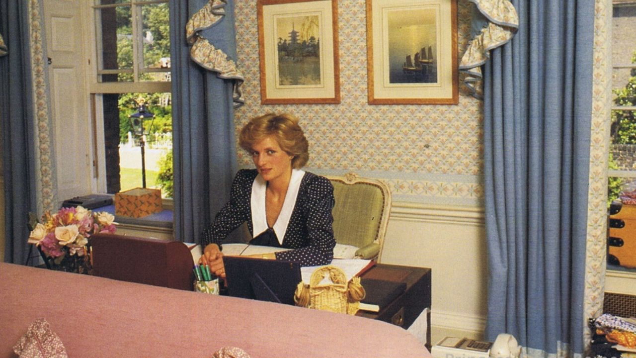 ¿Cómo era el hogar del Príncipe Carlos y Lady Di en el Palacio de Kensington?