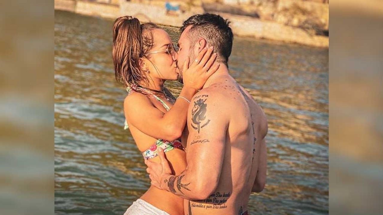 En plena pandemia, José Ron viaja para reencontrarse con su novia Jessica Díaz