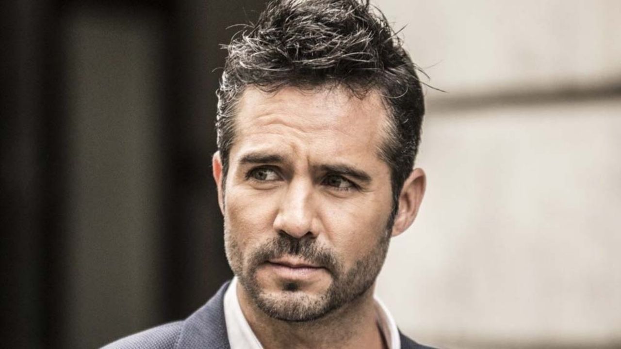 José Ron, actor de Televisa, revela que por una colitis fue que acudió al hospital