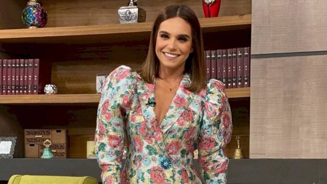 Tania Rincón deja boquiabierto a todo Instagram al aparecer al natural y en pijama