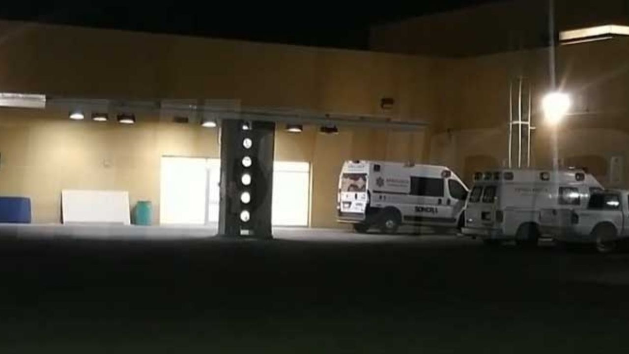 Trasladan a presunto gatillero al HGO; cayó de una moto y su acompañante lo abandonó