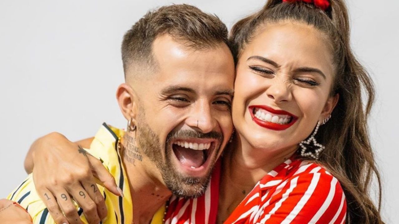Greeicy y Mike Bahía sorprenden con divertido vídeo, desnudos en la ducha