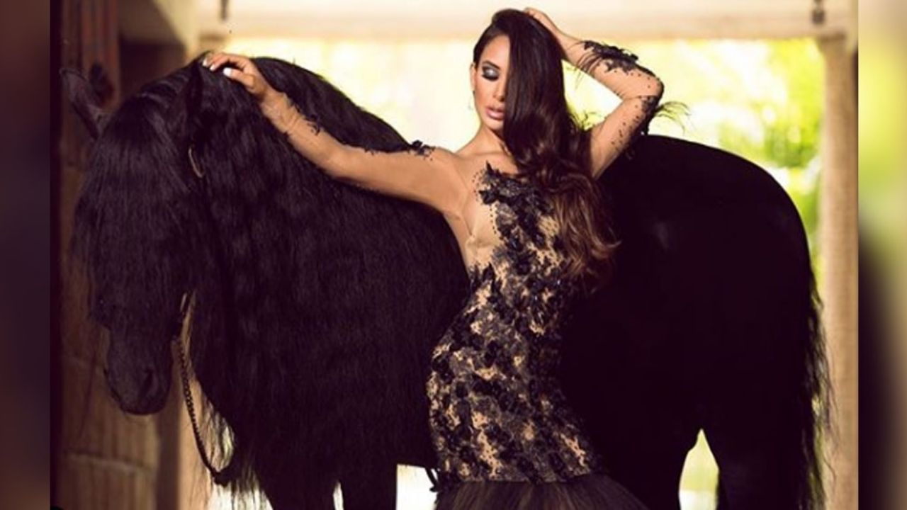 Zarelea Figueroa, hija de Joan Sebastian hace babear Instagram en sexy vestido