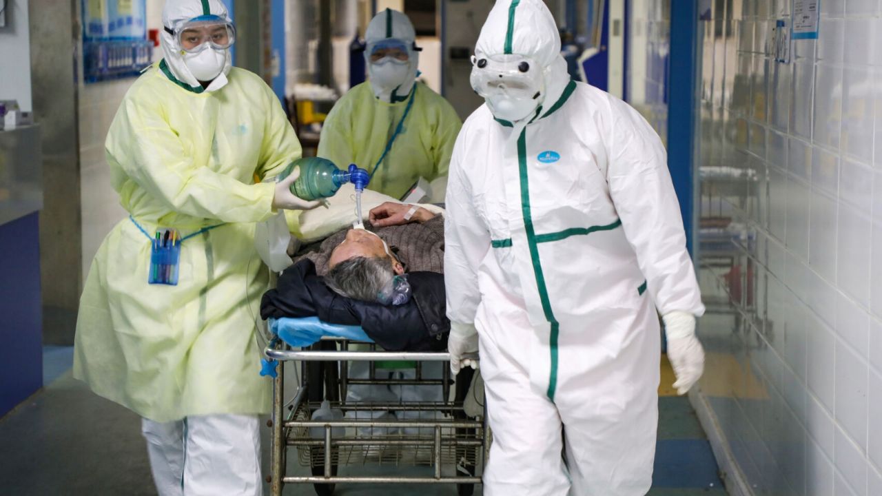 En solo 24 horas, Reino Unido suma otras 346 muertes por coronavirus