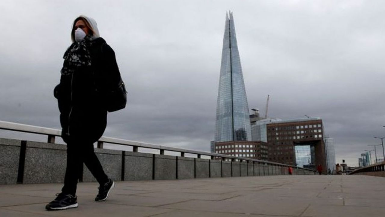 España registra disminución en el número de fallecimientos por Covid-19