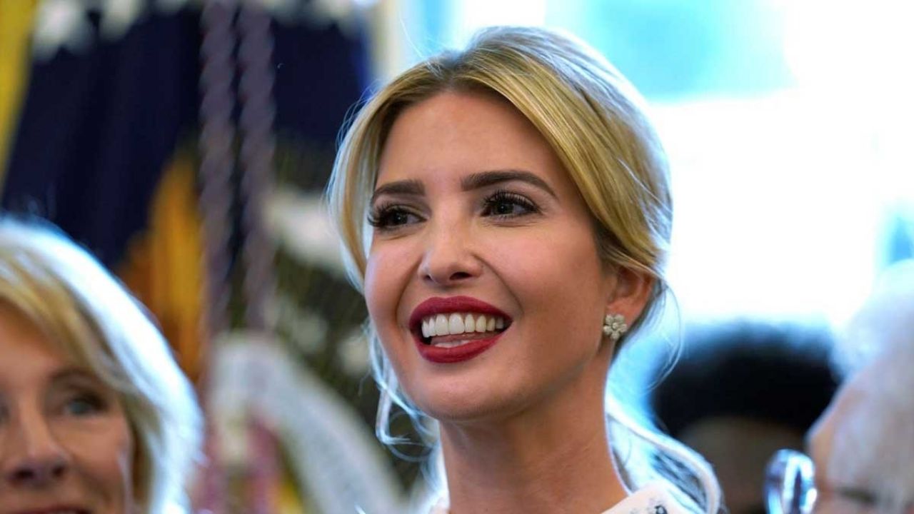 Asistente personal de Ivanka Trump da positivo a la prueba de Covid-19