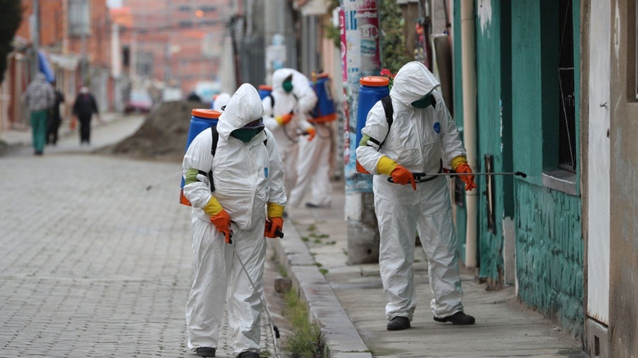 “El Covid-19 empieza a acelerarse”: Bolivia alerta al país sobre la pandemia
