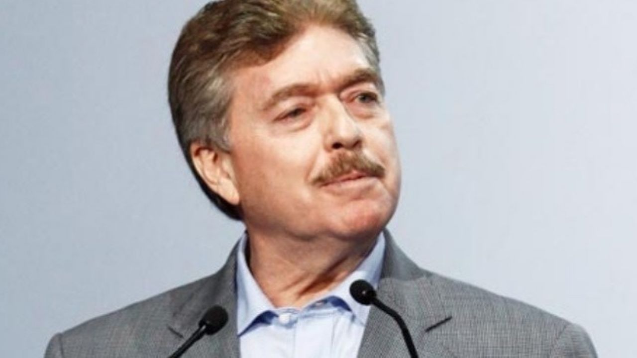 Autoridades catean vivienda de exgobernador de Baja California por desviar recursos