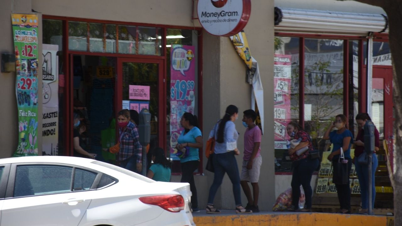 El centro de Navojoa vuelve a la vida por compras del 10 de mayo