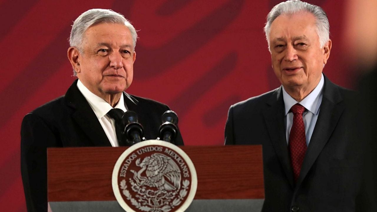 La lucha de AMLO contra la corrupción, sacudida por el escándalo Casa Bartlett