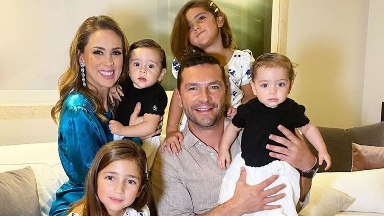 Esposo de Jacky Bracamontes le roba la atención en el Día de las Madres