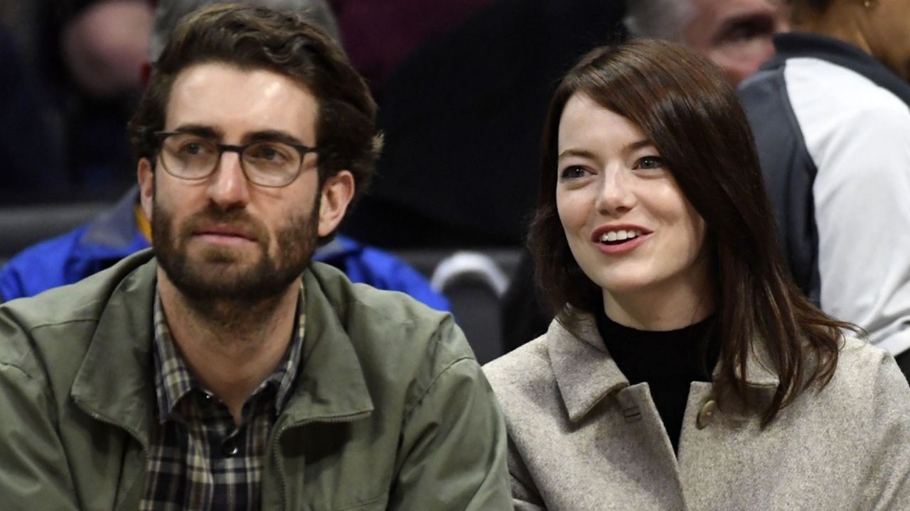 Emma Stone y Dave McCary se podrían ver casado en secreto, anillo levanta sospechas