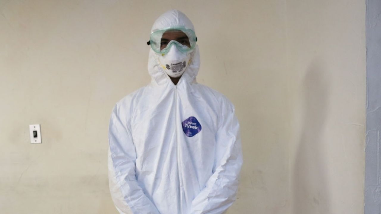 España ordena que viajeros realicen confinamiento de 14 días obligatorio