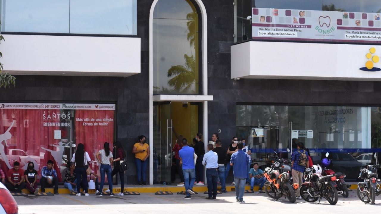 Navojoenses relajan las medidas de protección a pesar del incremento de contagios por coronavirus