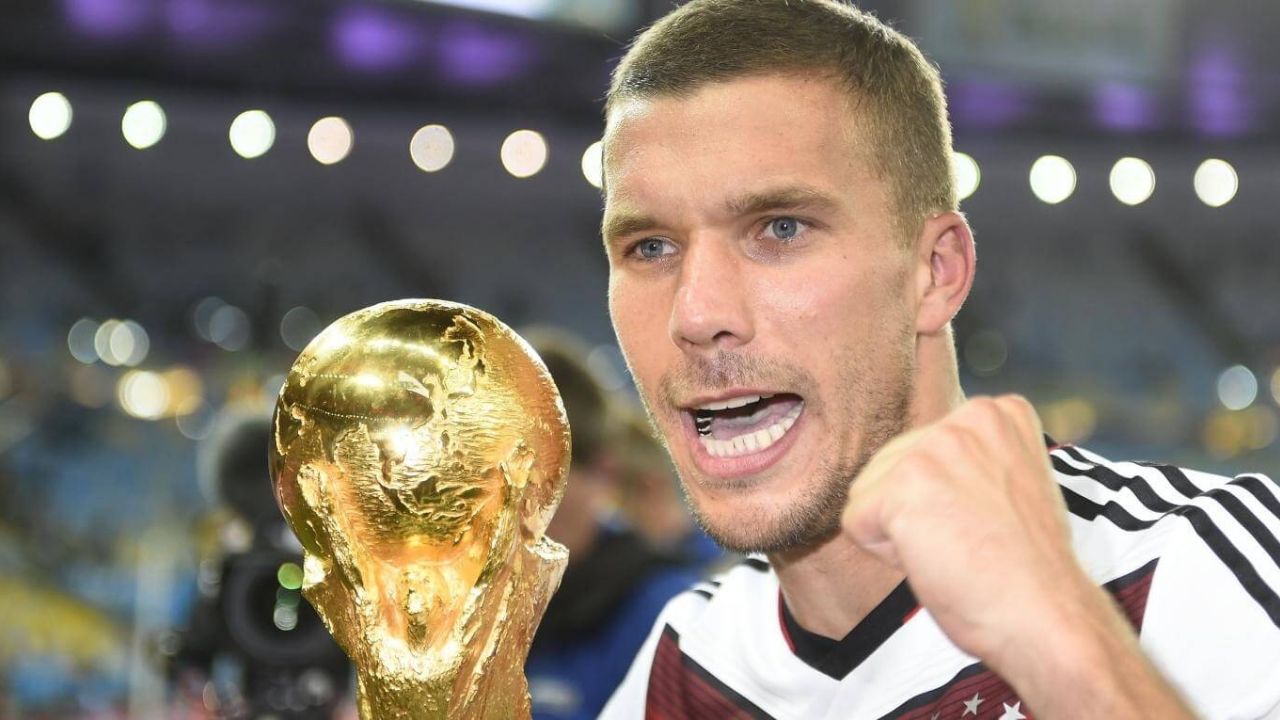 Lukas Podolski podría ir a jugar con el Boca Juniors en un futuro cercano