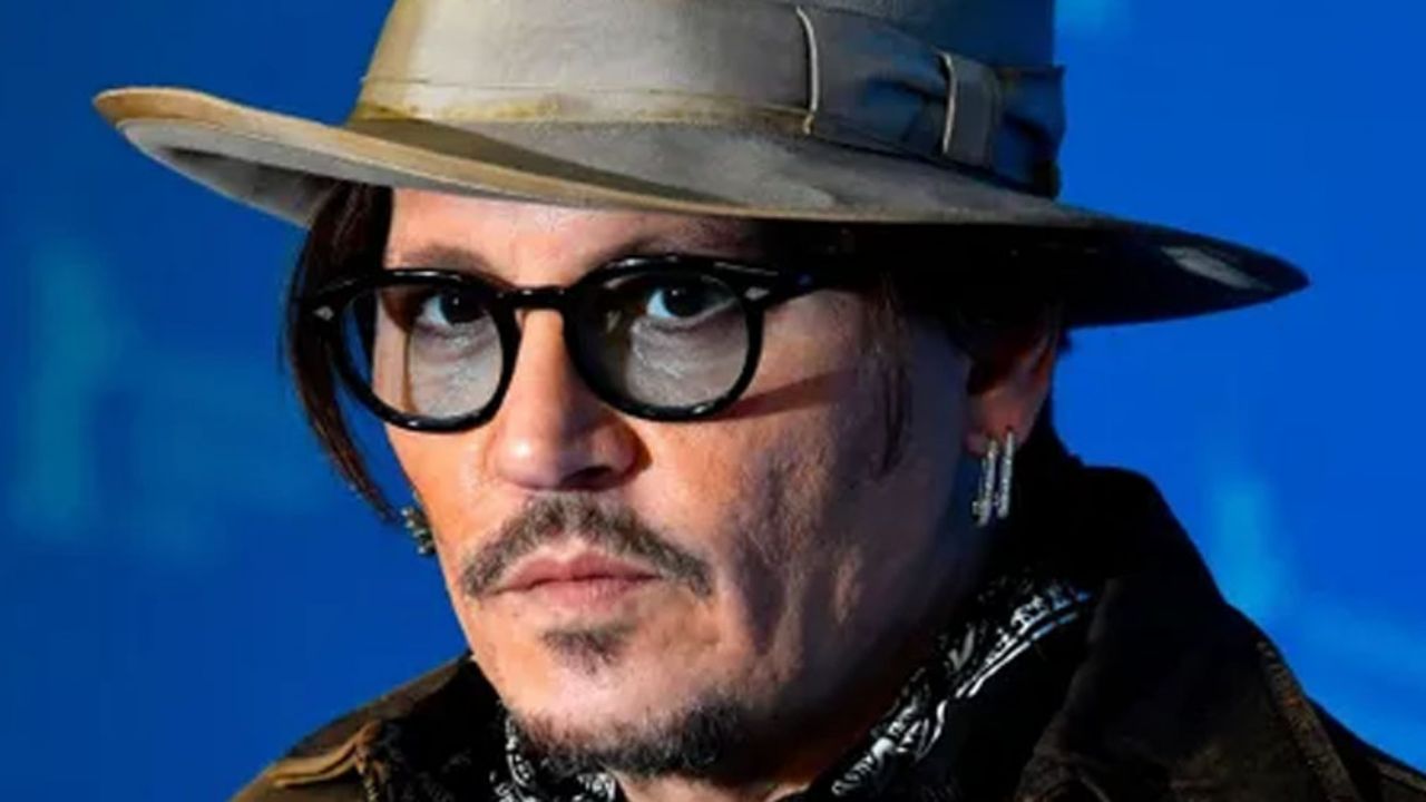 Johnny Depp acusa a medios británicos por hackear su celular para obtener información