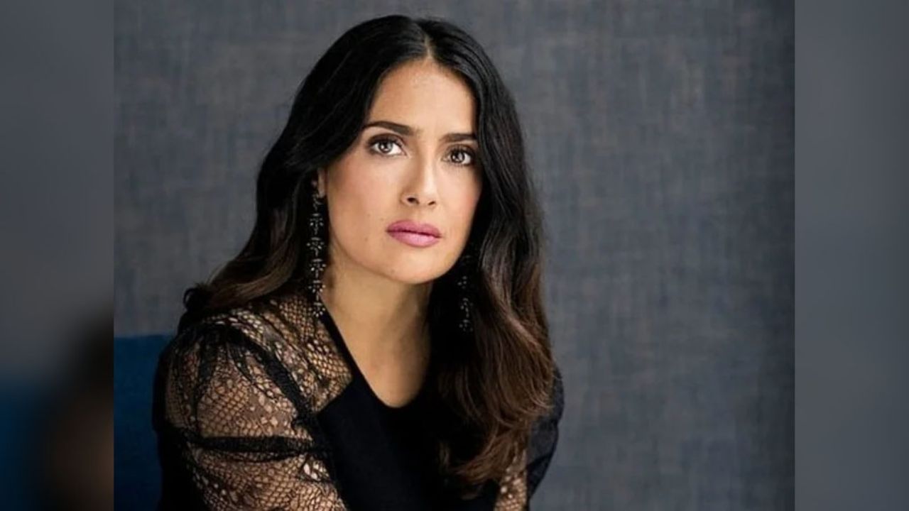 “Te veo hasta el alma”: Se comen viva a Salma Hayek por foto sin maquillaje