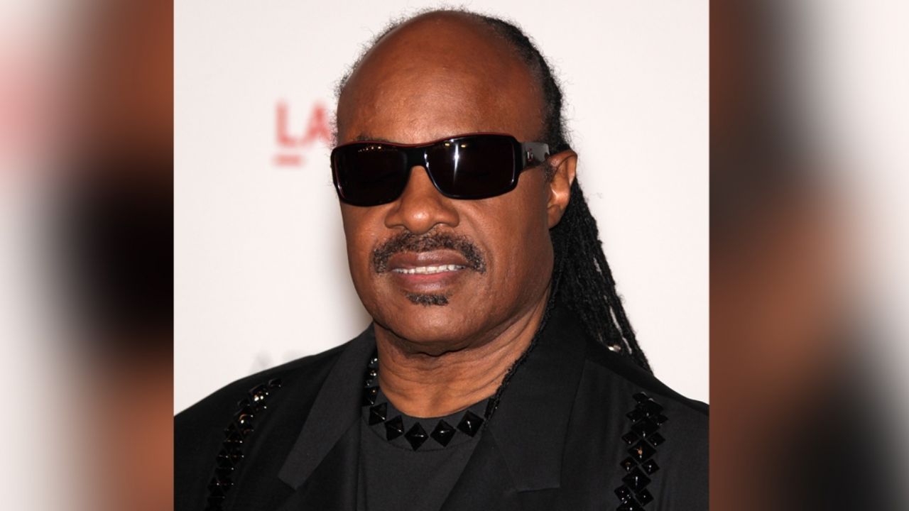 Stevie Wonder celebra 70 años y fans lo festejan al recordar homenaje de Beyoncé
