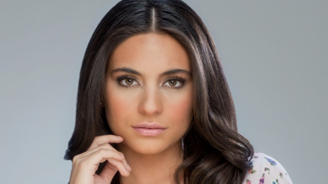 Ana Brenda Contreras apoya a los artistas mexicanos e incendia Instagram