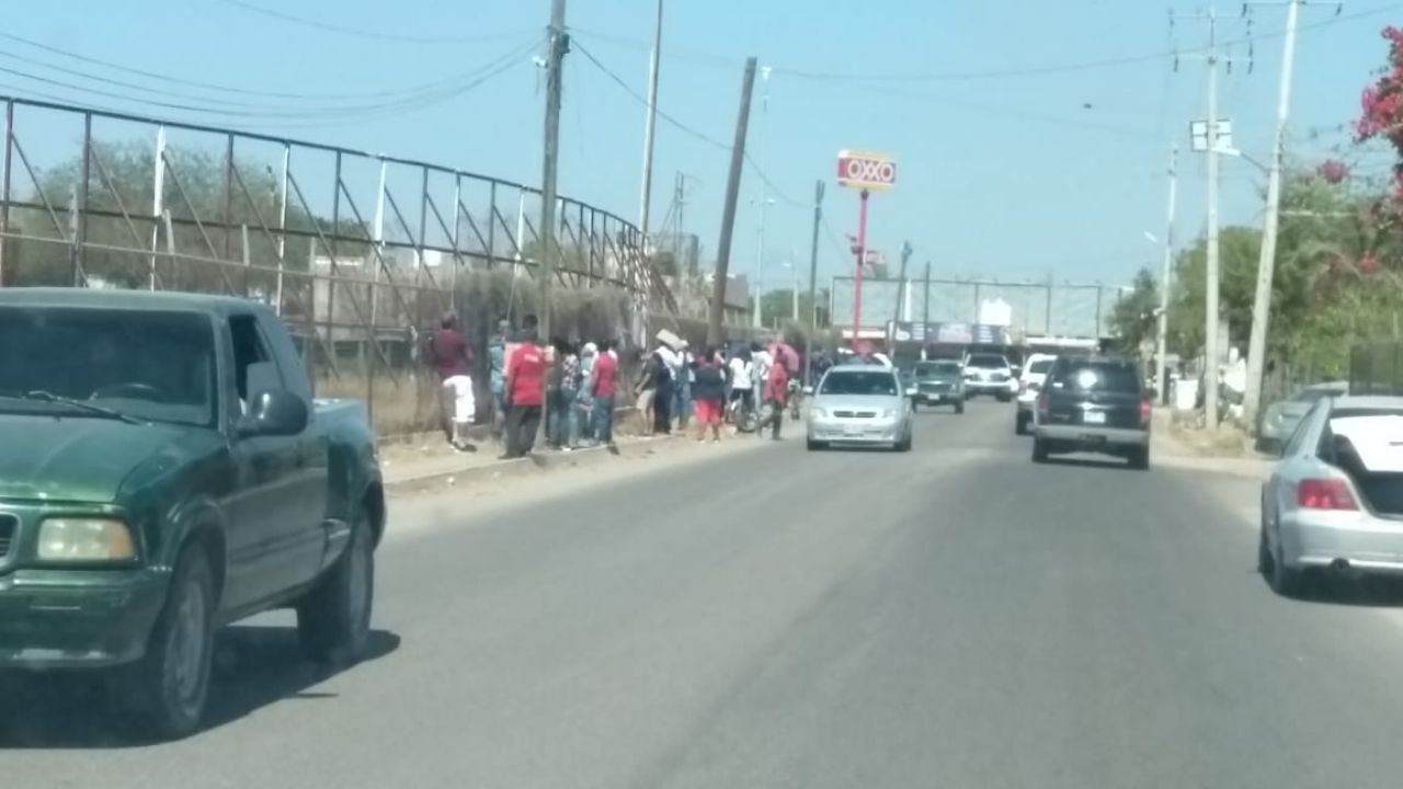 La afluencia vehícular se mantiene moderada en calles de Navojoa