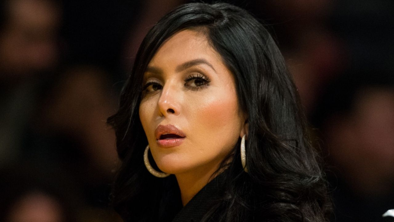 Policía de Los Ángeles ruega a viuda de Kobe Bryant que retire demanda en su contra