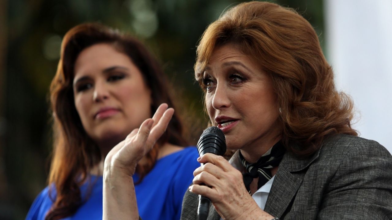 Angélica María: “Las televisoras han desperdiciado el talento de mi hija desde niña”