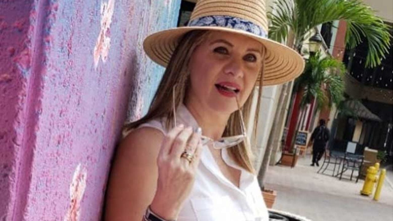 Érika Buenfil ‘la rompe’ en Instagram y TikTok al “enseñar sus senos” con sensual y atrevido baile