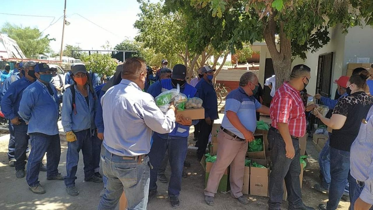 Trabajadores de Servicios públicos de Navojoa son beneficiados con apoyo alimentario