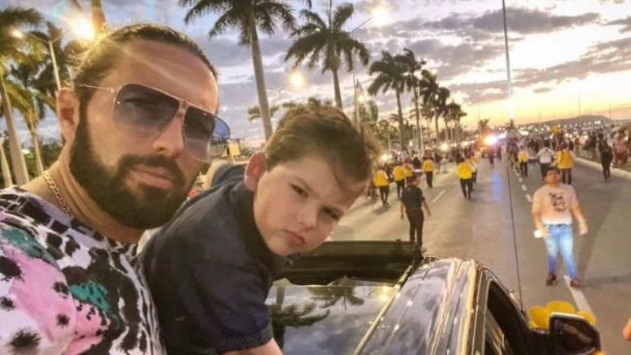 Poncho de Nigris ‘nalguea’ a Ponchito por golpear a su hermana: “No debes pegarle a las mujeres”