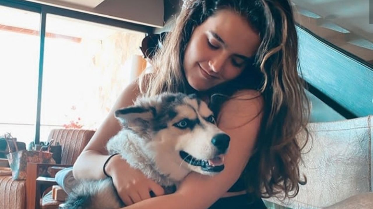 Camila, hija de ‘El Potrillo’, sorprende con foto desde su casa en la cuarentena