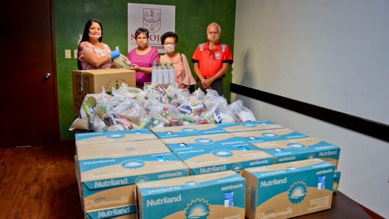 Taxistas, músicos y tiangueros de Navojoa son apoyados con alimentos
