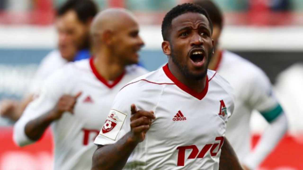 El Lokomotiv confirma que Jefferson Farfán da positivo por Coronavirus