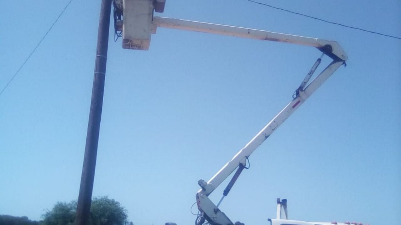 En la zona urbana de Huatabampo rehabilitan el alumbrado público