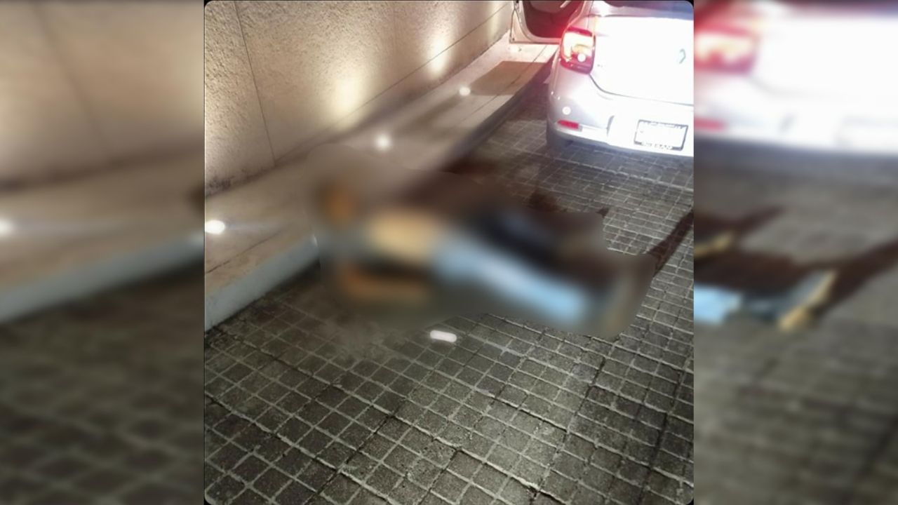 Hombre muere apuñalado en la entrada de un hotel tras discutir con otros dos