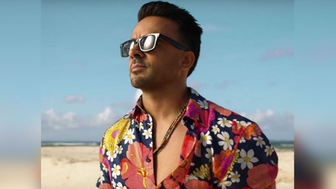 ¿Y la cuarentena? Luis Fonsi disfruta de su vida en la playa y posa sin playera