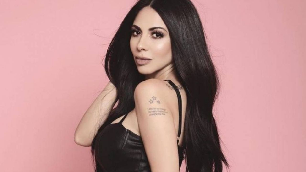 Jimena Sánchez presume de sus envidiables curvas en descarado bikini