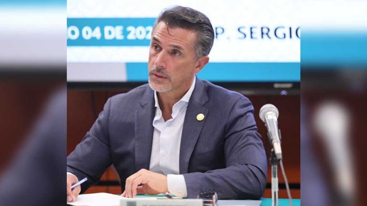 Sergio Mayer advierte a los artistas: “Entiéndanlo, sus sueldos ya no serán los de antes”